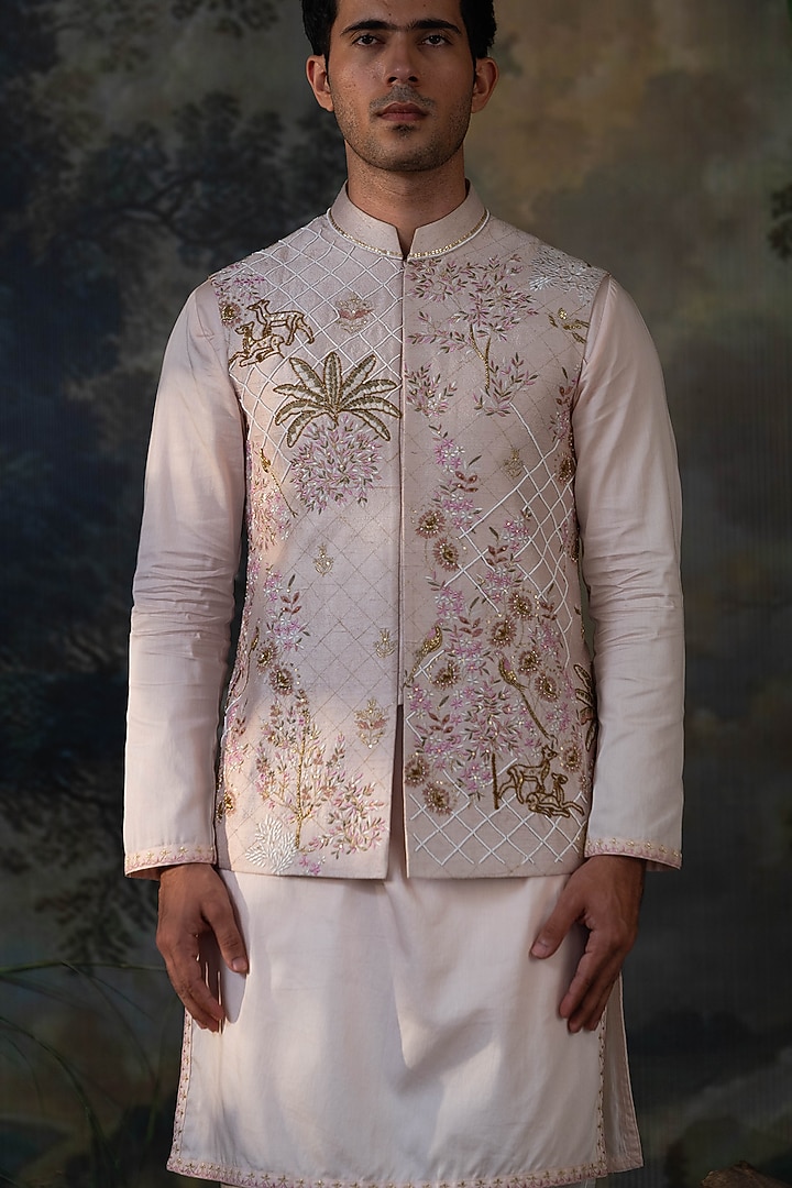 Blush Pink Silk Blend Hand Embroidered Bundi Jacket Set by AYUSH JAIN at Pernia's Pop Up Shop
