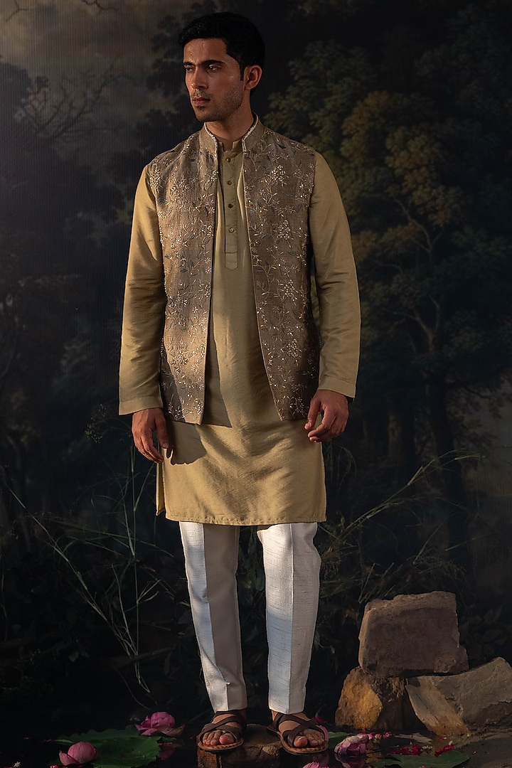 Sage Green Silk Blend Hand Embroidered Bundi Jacket Set by AYUSH JAIN at Pernia's Pop Up Shop
