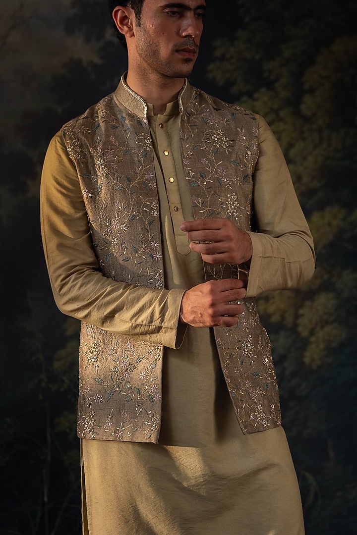 Sage Green Silk Blend Hand Embroidered Bundi Jacket Set by AYUSH JAIN at Pernia's Pop Up Shop