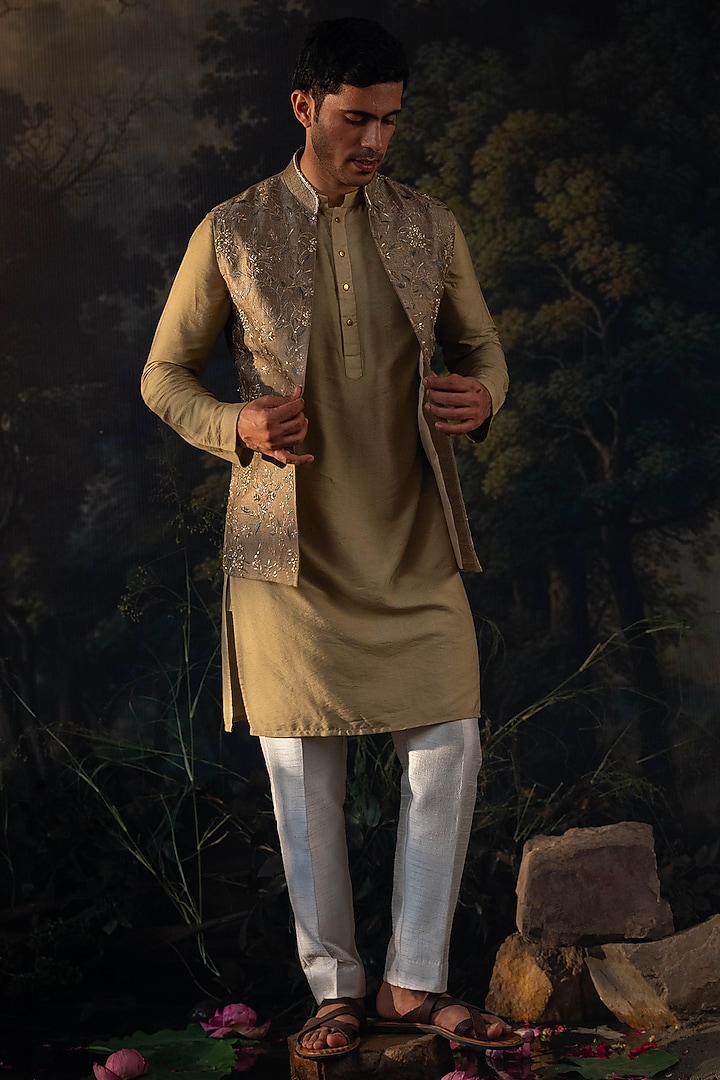 Sage Green Silk Blend Hand Embroidered Bundi Jacket Set by AYUSH JAIN at Pernia's Pop Up Shop