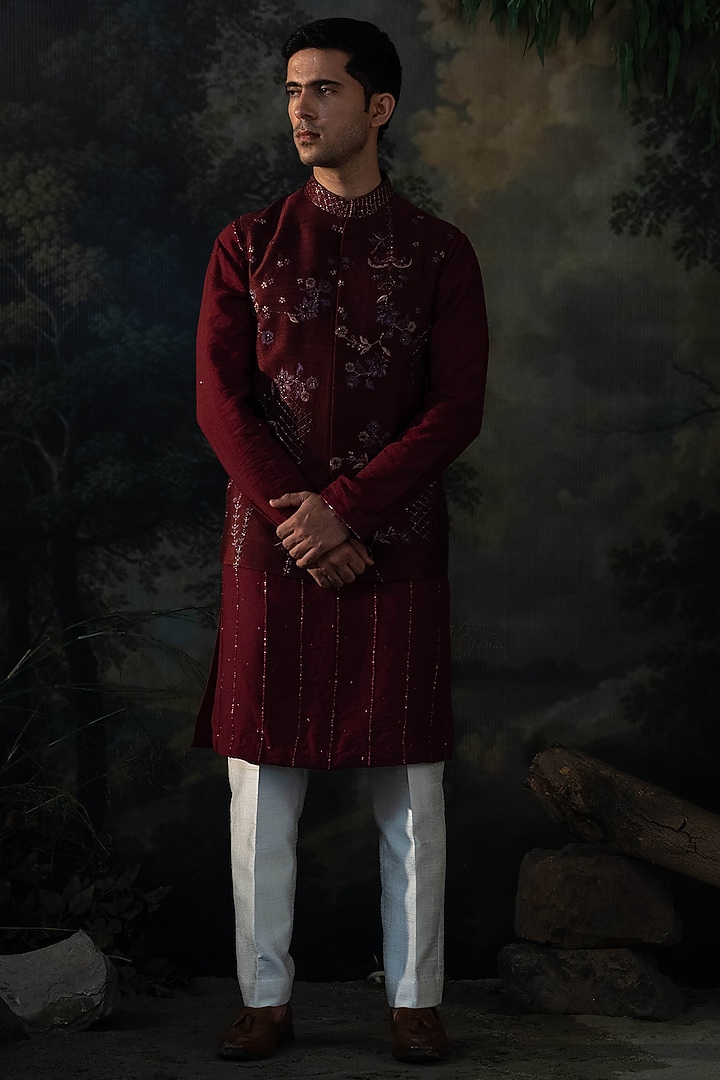 Wine Chanderi Silk Hand Embroidered Bundi Jacket Set by AYUSH JAIN at Pernia's Pop Up Shop