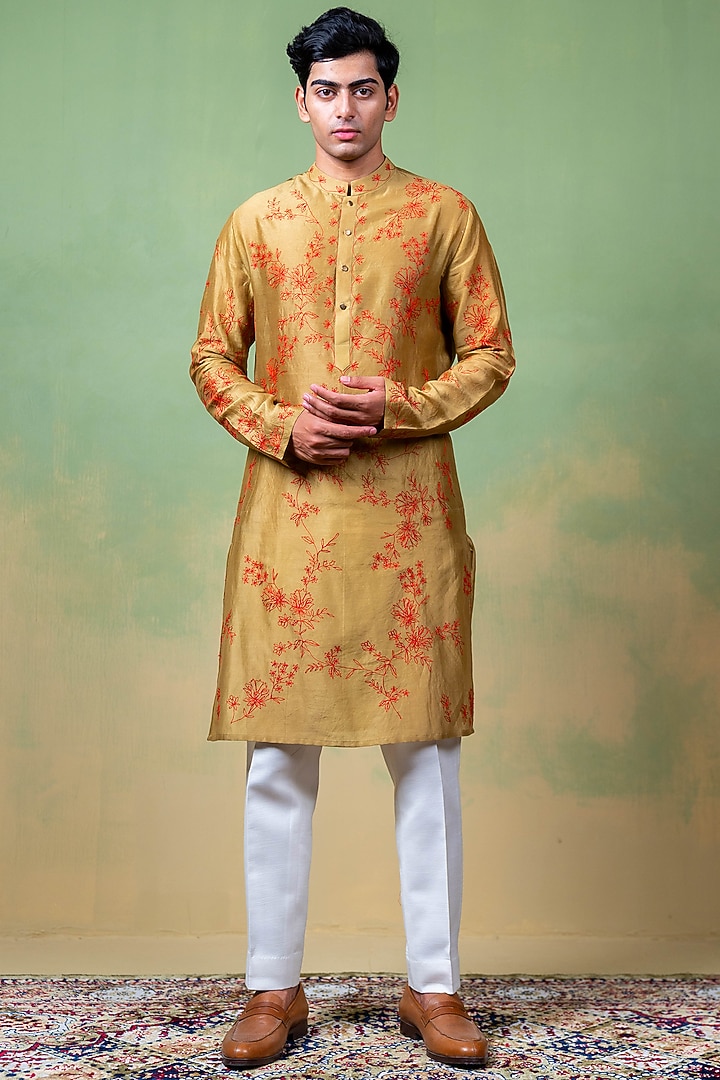 Green Chanderi Resham Embroidered Kurta by AYUSH JAIN at Pernia's Pop Up Shop