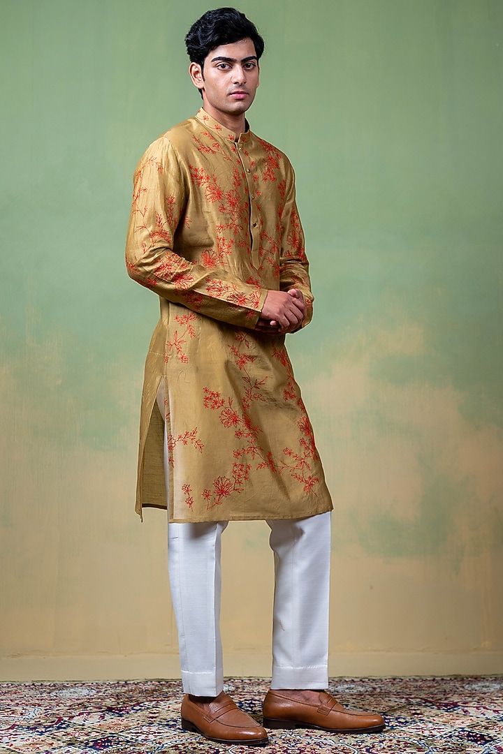 Green Chanderi Resham Embroidered Kurta by AYUSH JAIN at Pernia's Pop Up Shop