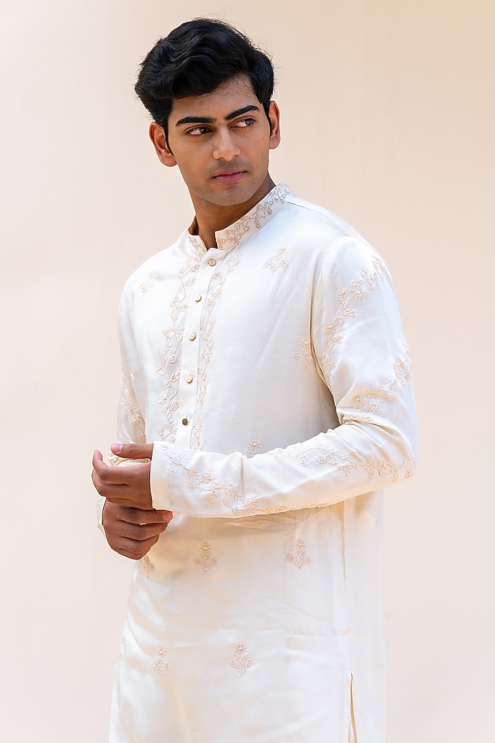 Ivory Linen Satin Resham Embroidered Kurta by AYUSH JAIN at Pernia's Pop Up Shop