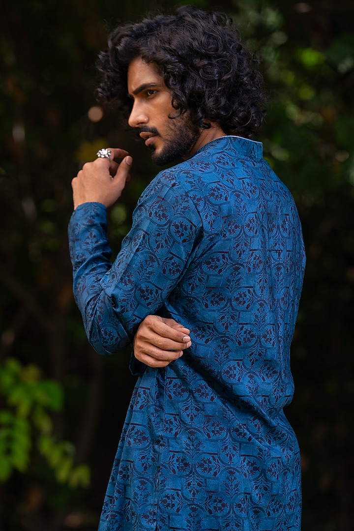 Cobalt Blue Cotton Silk Digital Printed Kurta by AYUSH JAIN at Pernia's Pop Up Shop