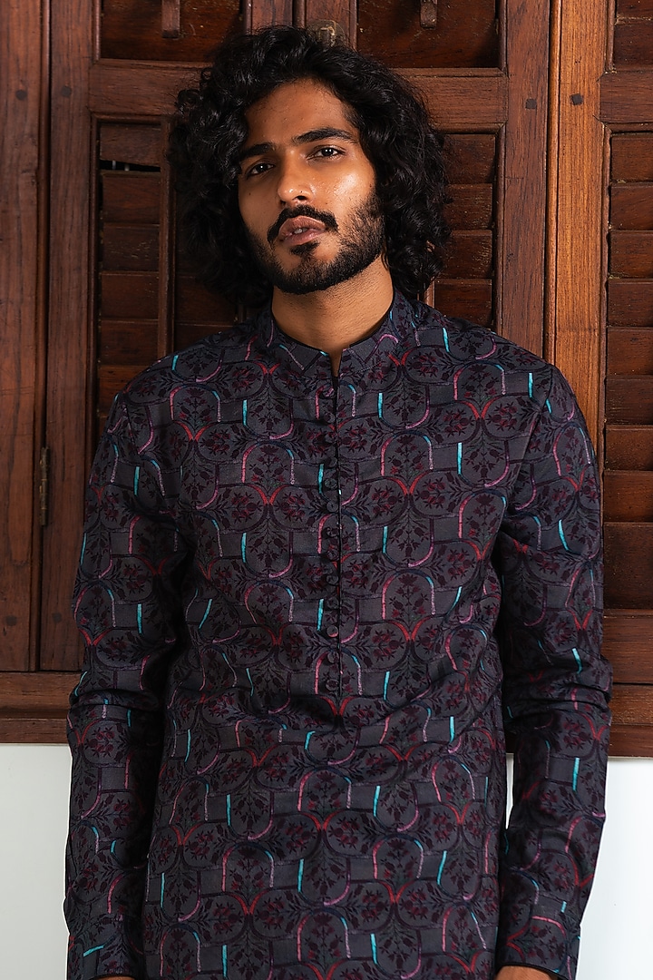 Black Cotton Silk Digital Printed Kurta by AYUSH JAIN at Pernia's Pop Up Shop