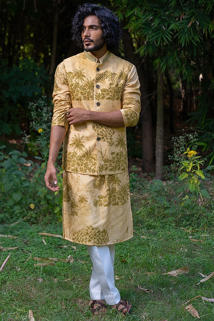 Yellow-Green Cotton Silk Digital Printed Bundi Jacket by AYUSH JAIN at Pernia's Pop Up Shop