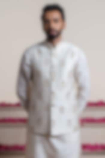 Ivory Silk Jaal Embroidered Bundi Jacket by AYUSH JAIN at Pernia's Pop Up Shop