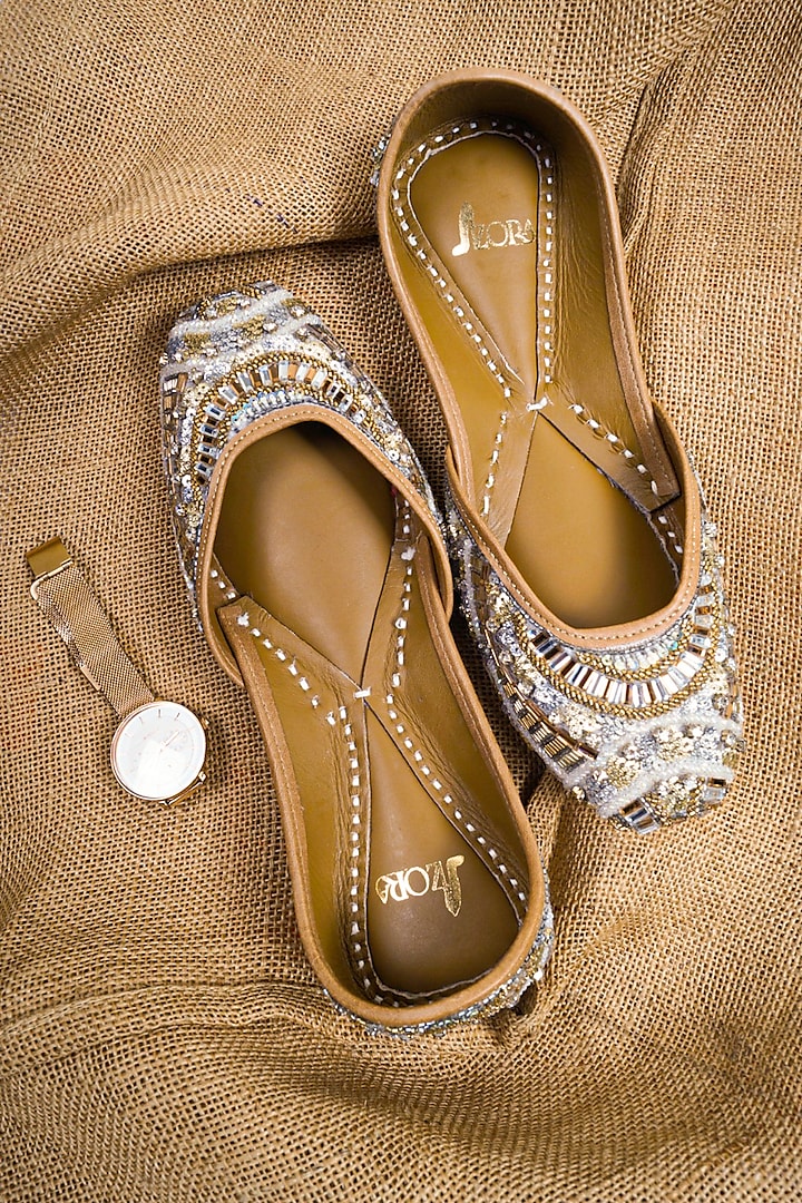 Silver Leather Mirror & Beaded Juttis by Azora