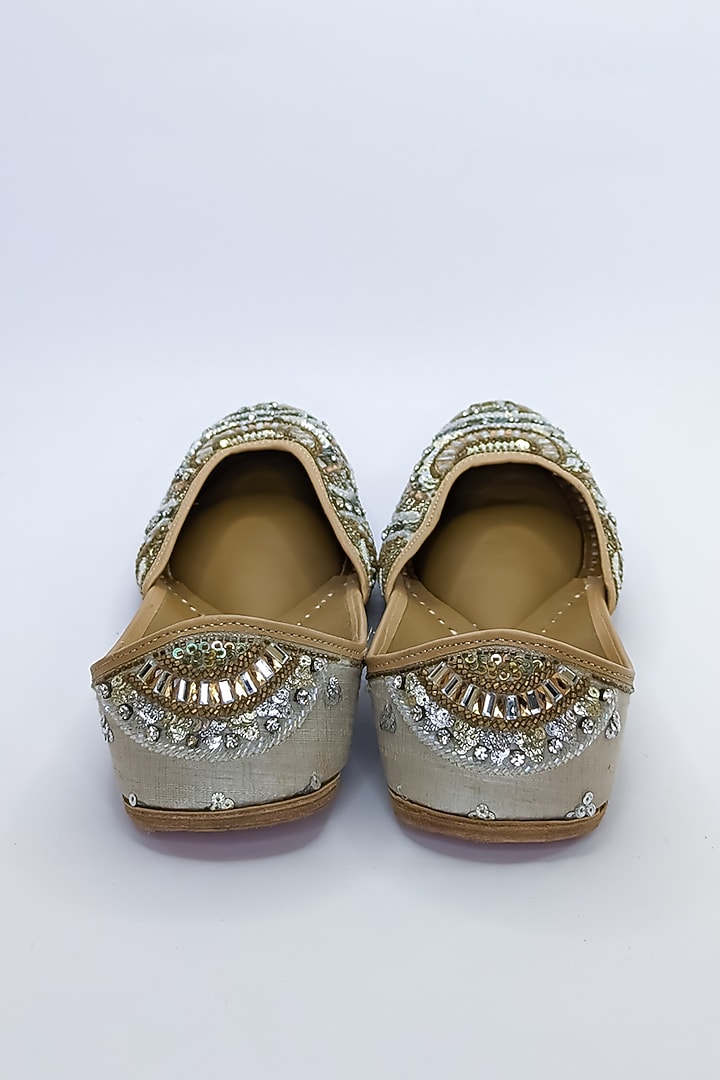Silver Leather Mirror & Beaded Juttis by Azora at Pernia's Pop Up Shop
