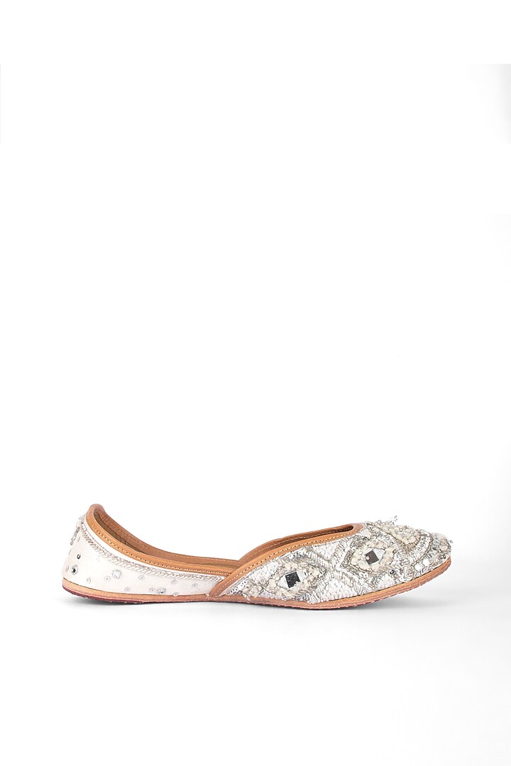 Silver Leather Mirror & Zardosi Embellished Juttis by Azora at Pernia's Pop Up Shop