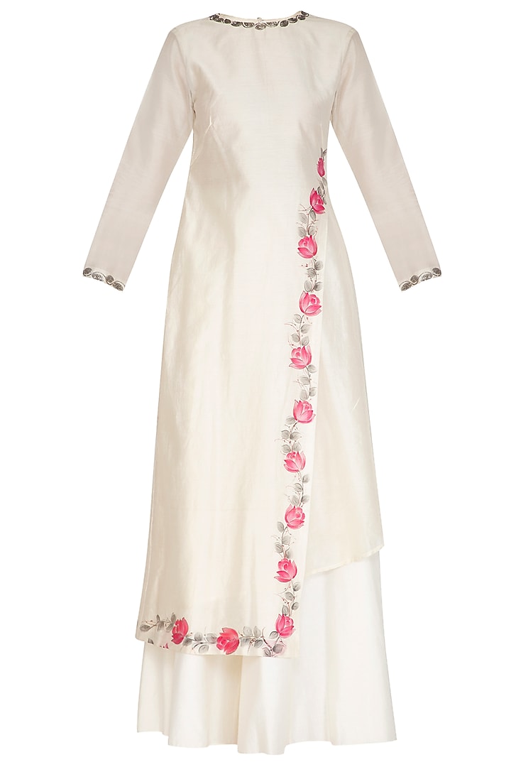 Off White Embroidered & Hand Painted Kurta With Pants by Baavli