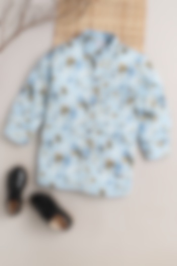 Blue Floral Printed Shirt For Boys by Baatcheet