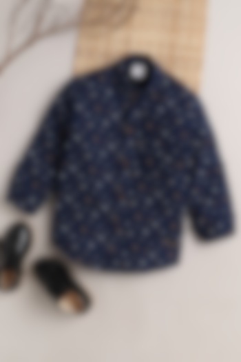 Navy Blue Floral Leaf Printed Shirt For Boys by Baatcheet