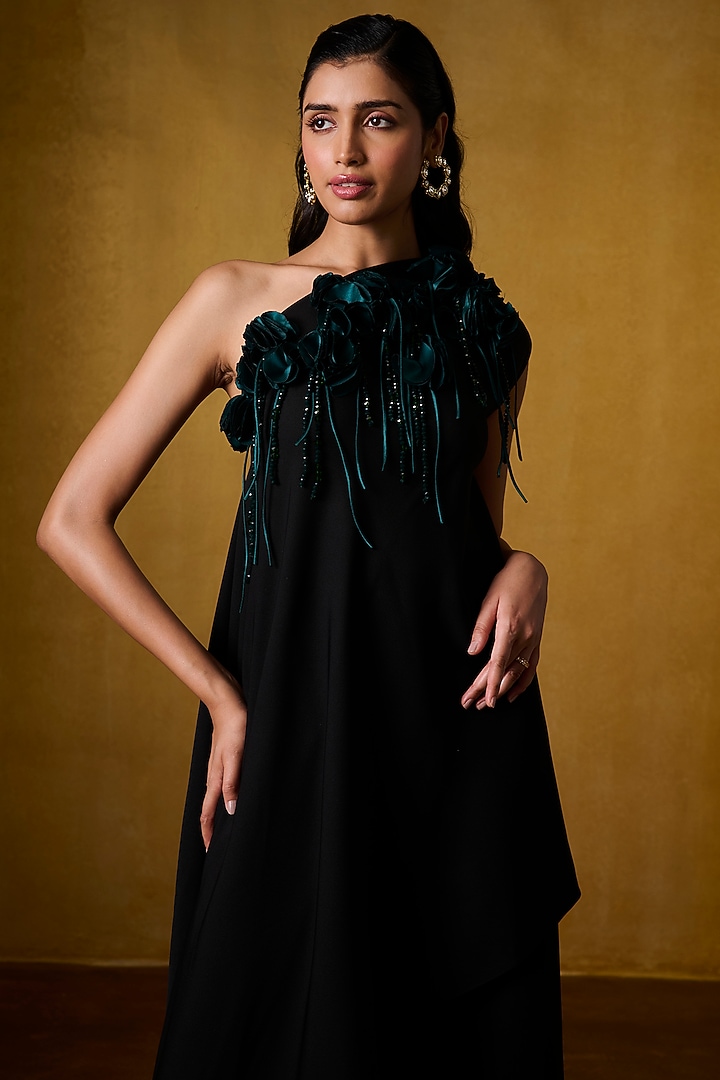Black Banana Crepe Embellished Kaftan Set by Bairagi Designs at Pernia's Pop Up Shop