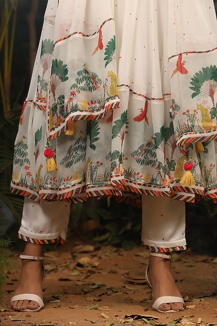 White Panelled Kalidar Anarkali Set by Baise Gaba at Pernia's Pop Up Shop