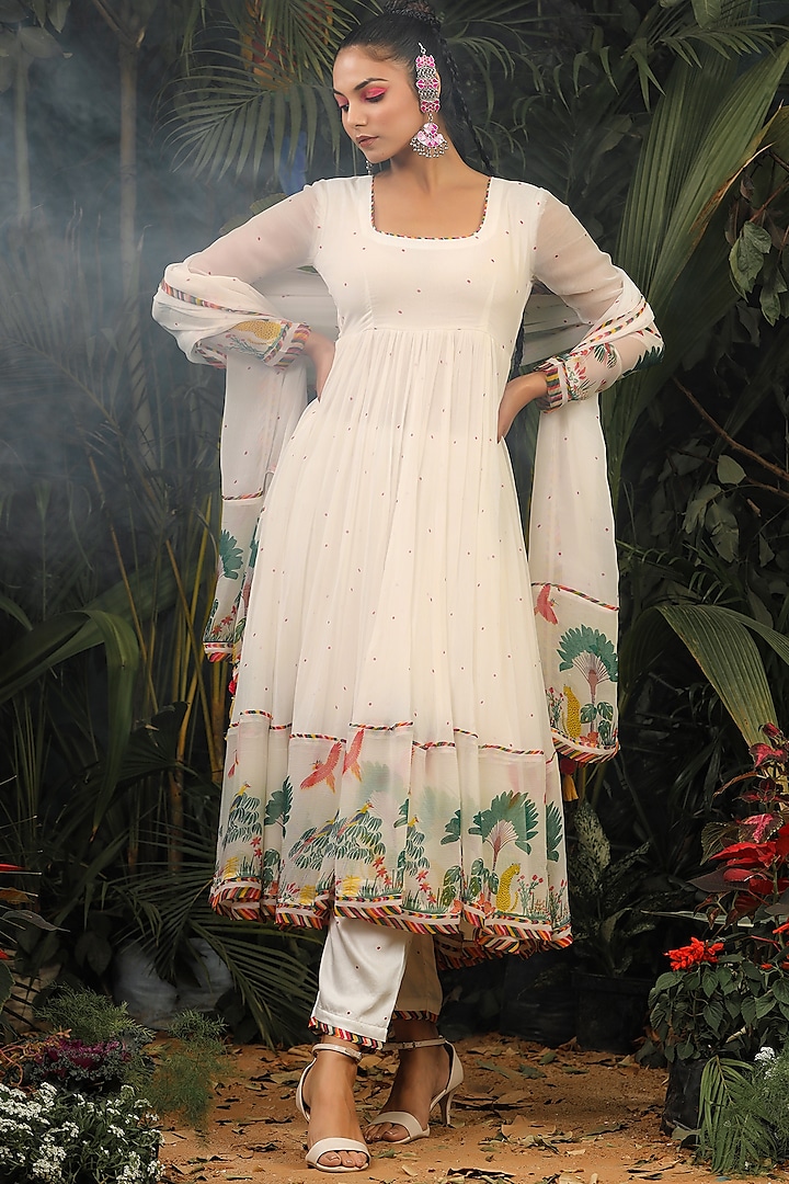 White Panelled Kalidar Anarkali Set by Baise Gaba at Pernia's Pop Up Shop