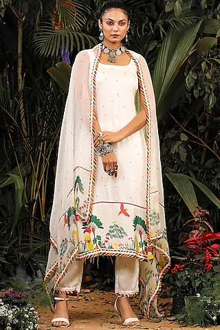 Ivory Modal Satin Kurta Set by Baise Gaba
