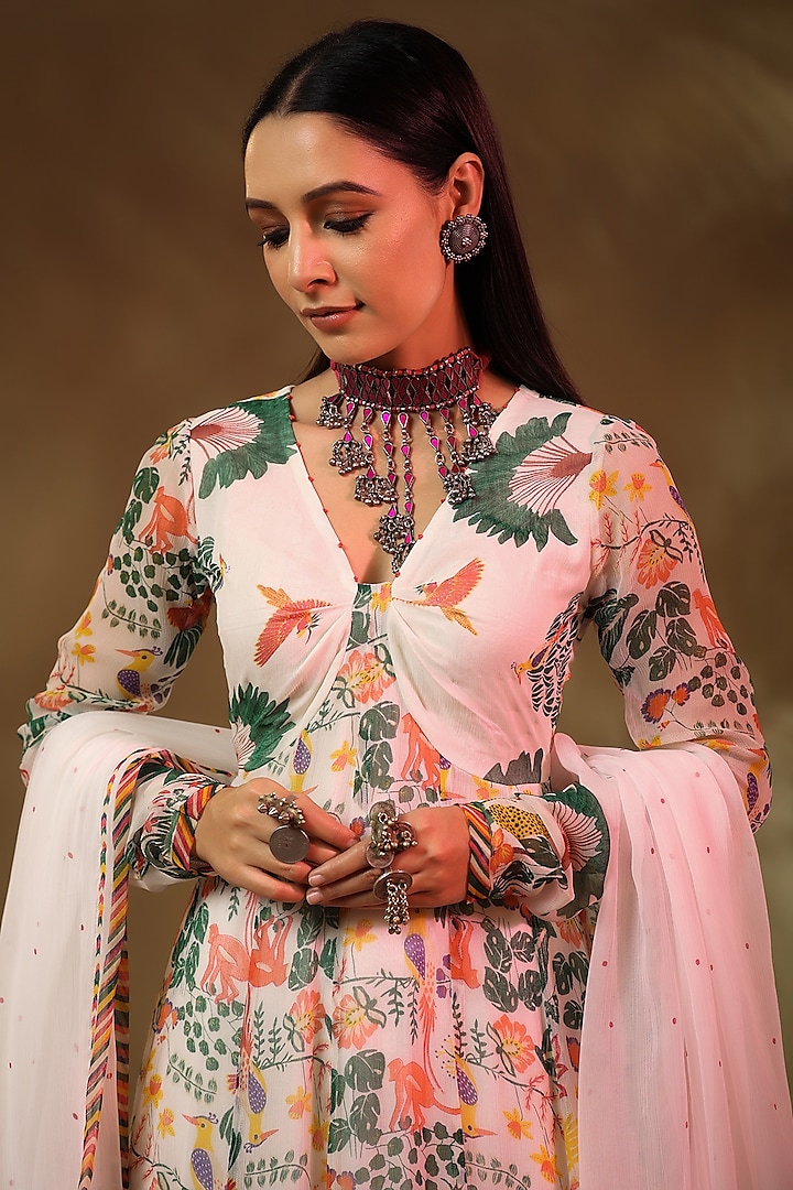 White Chiffon Paneled Anarkali Set by Baise Gaba at Pernia's Pop Up Shop