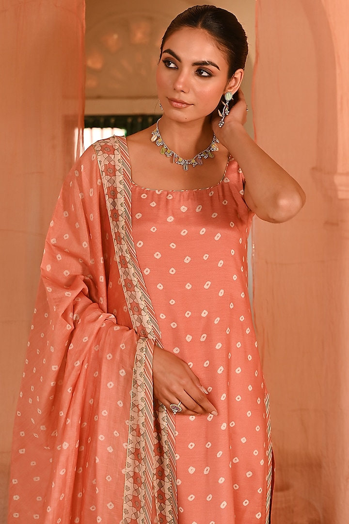 Orange Muslin Bandhej Printed Kurta Set by Baise Gaba at Pernia's Pop Up Shop