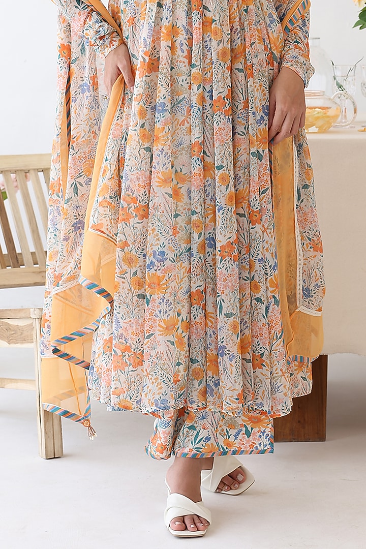 Off-White Chiffon Floral Printed Anarkali Set by Baise Gaba at Pernia's Pop Up Shop