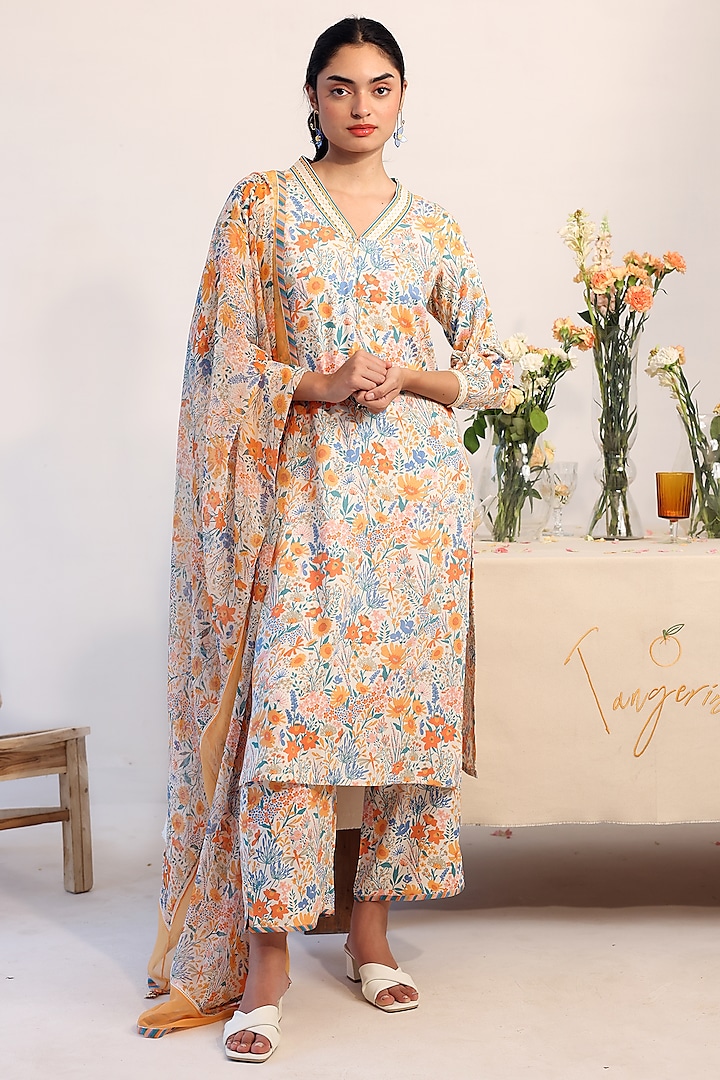 Off-White Rayon Moss Floral Printed Straight Kurta by Baise Gaba