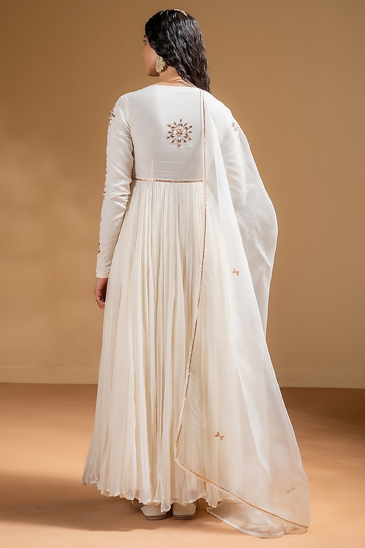 Off-White Chanderi Gota Work Party Wear Anarkali Set by Baise Gaba at Pernia's Pop Up Shop