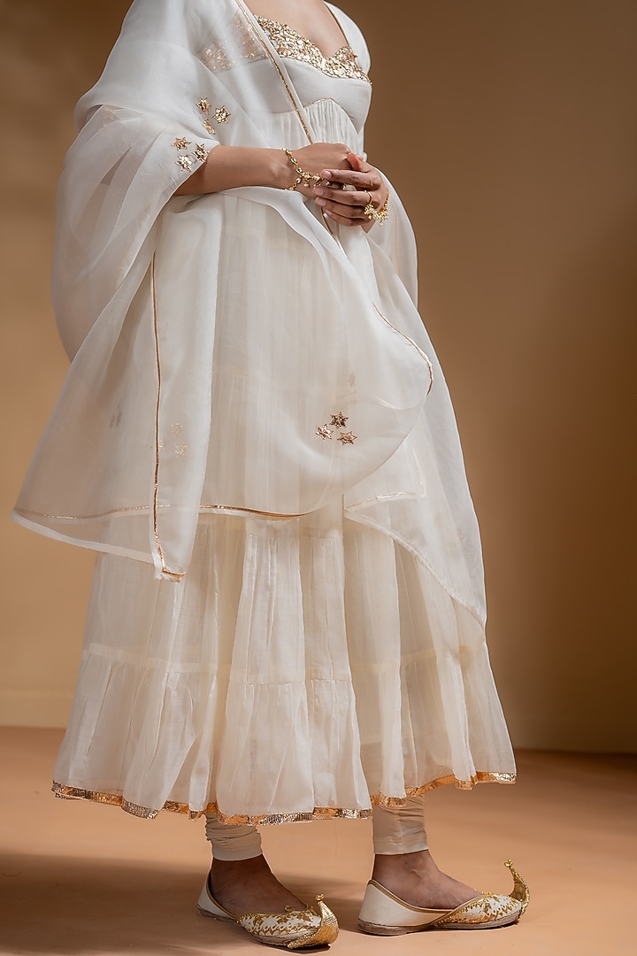 Off-White Chanderi Gota Work Tiered Party Wear Anarkali Set by Baise Gaba at Pernia's Pop Up Shop
