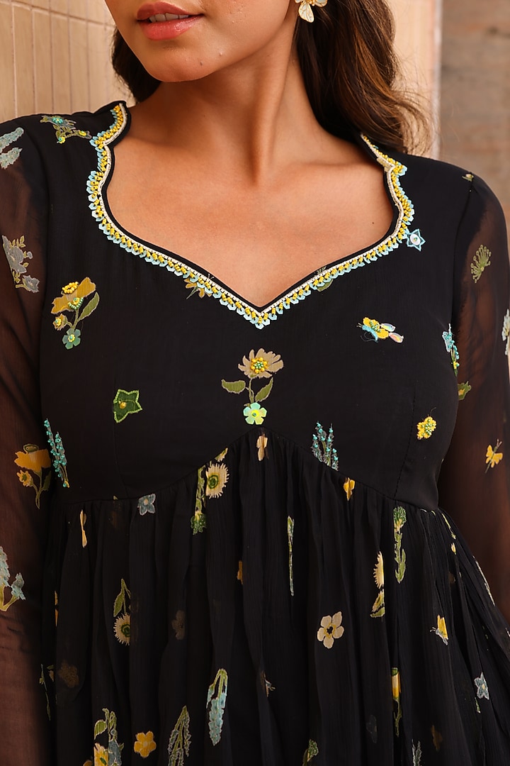 Black Chiffon Embroidered Anarkali Set by Baise Gaba at Pernia's Pop Up Shop