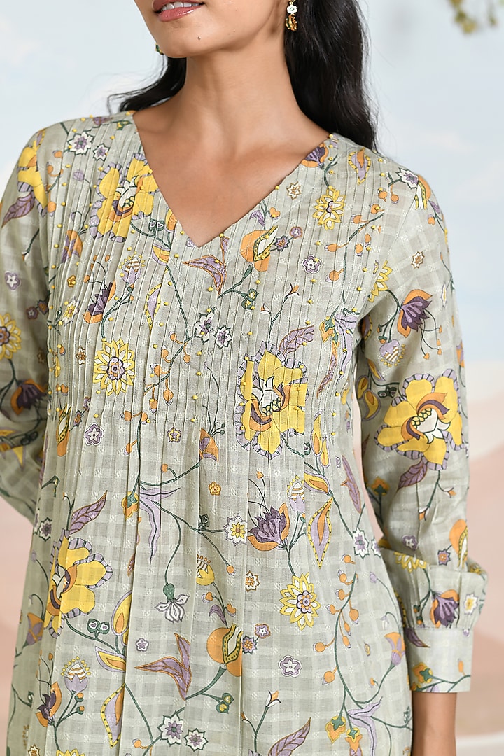Green Cotton Printed & Hand Embroidered Kurta Set by Baise Gaba at Pernia's Pop Up Shop