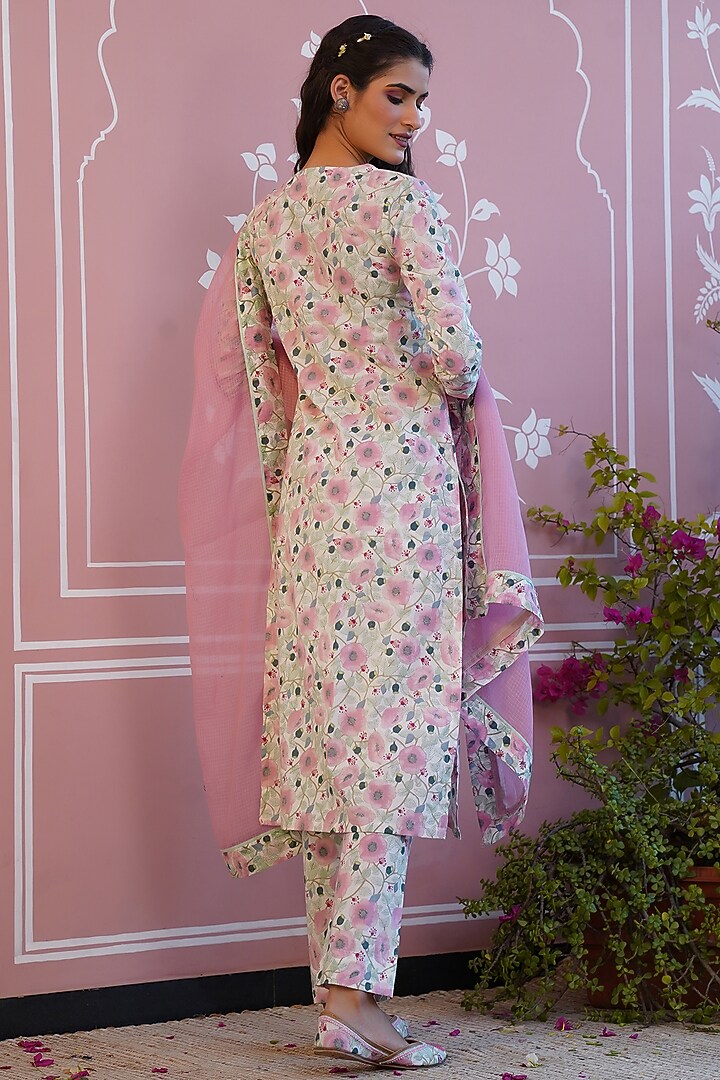 Pink & White Cotton Printed Kurta Set by Baise Gaba at Pernia's Pop Up Shop
