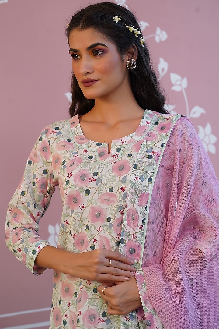 Pink & White Cotton Printed Kurta Set by Baise Gaba at Pernia's Pop Up Shop