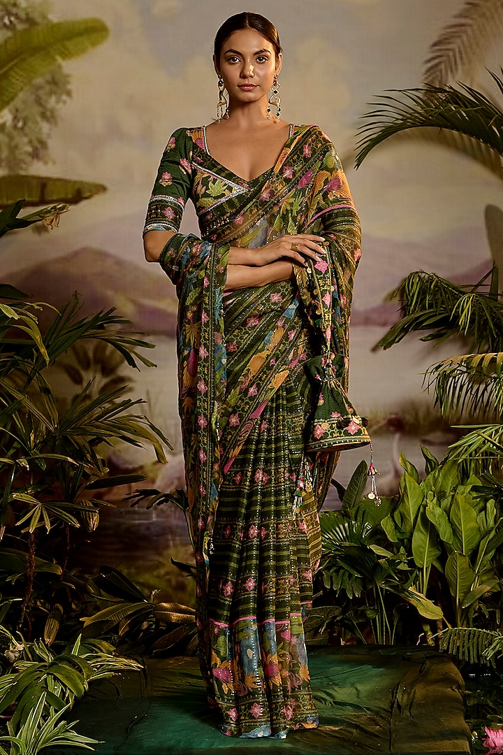 Green Lurex Chiffon Printed Saree Set by Baise Gaba at Pernia's Pop Up Shop