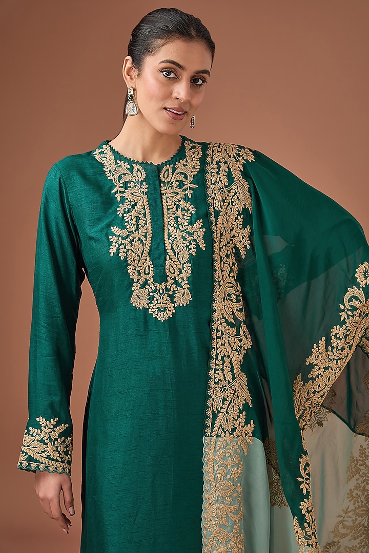 Bottle Green Bemberg Silk Zari Embroidered Kurta Set by Baidehi at Pernia's Pop Up Shop