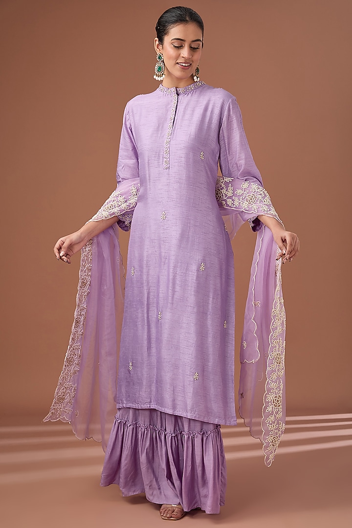 Purple Bamberg Silk Pearl & Dabka Embroidered Straight Kurta Set by Baidehi at Pernia's Pop Up Shop