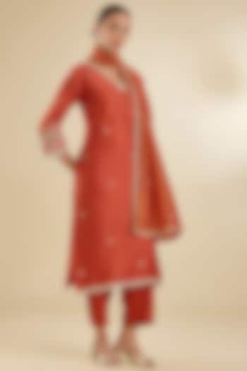 Rust Chanderi Silk Pearl & Zari Embroidered Kurta Set by Baidehi at Pernia's Pop Up Shop