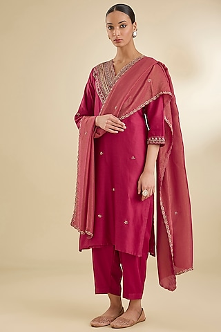 Maroon Chanderi Silk Pearl & Zari Embroidered Kurta Set by Baidehi