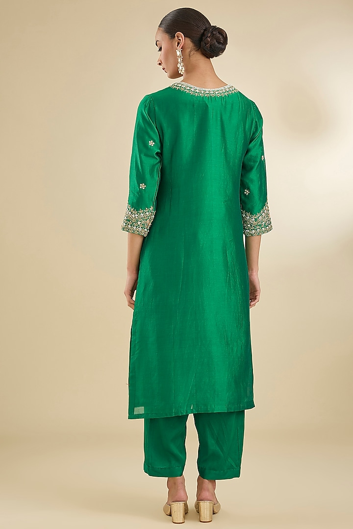 Green Chanderi Silk Dabka & Sequins Embroidered Kurta Set by Baidehi at Pernia's Pop Up Shop