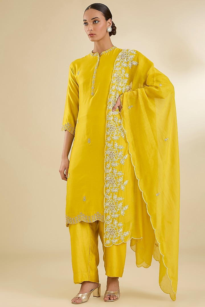 Mustard Chanderi Silk Pearl & Dabka Embroidered Kurta Set by Baidehi at Pernia's Pop Up Shop