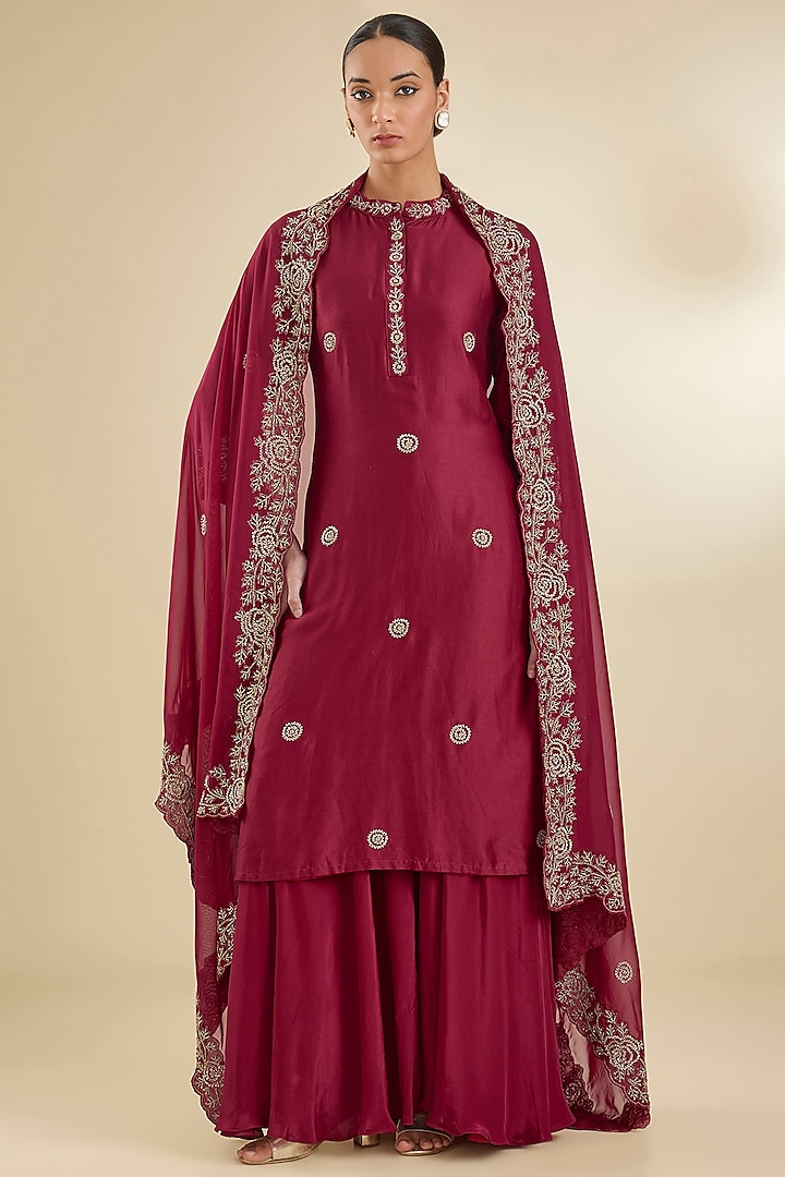Maroon Chanderi Silk Pearl & Zari Embroidered Kurta Set by Baidehi at Pernia's Pop Up Shop