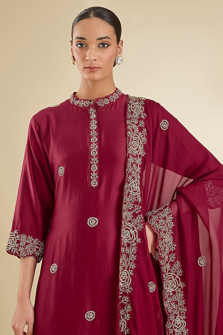 Maroon Chanderi Silk Pearl & Zari Embroidered Kurta Set by Baidehi at Pernia's Pop Up Shop