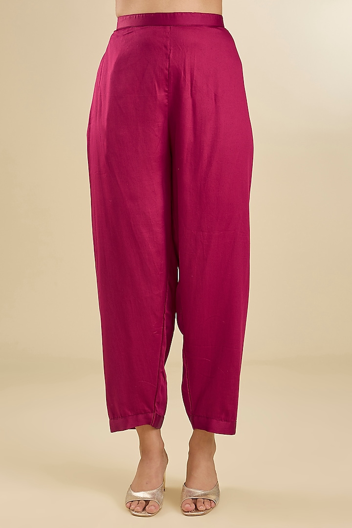 Maroon Chanderi Silk Dabka & Zari Embroidered Kurta Set by Baidehi at Pernia's Pop Up Shop