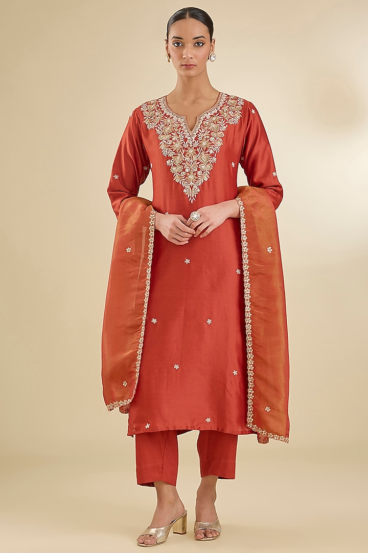Rust Chanderi Silk Dabka & Sequins Embroidered Kurta Set by Baidehi at Pernia's Pop Up Shop
