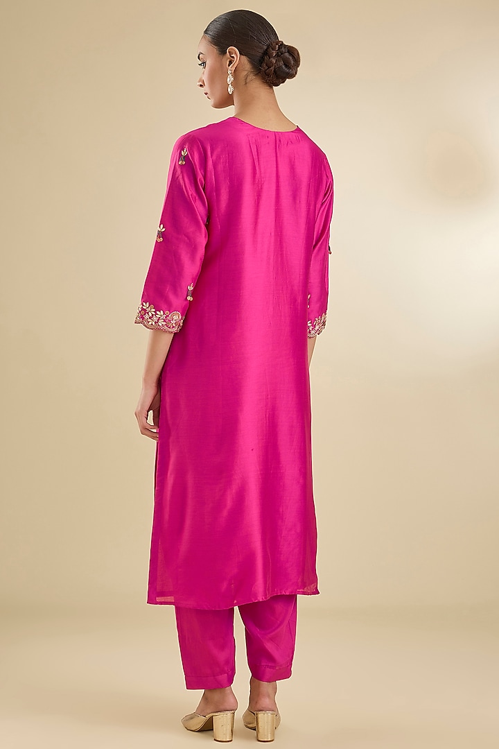 Fuchsia Pink Chanderi Silk Bead & Dabka Embroidered Kurta Set by Baidehi at Pernia's Pop Up Shop