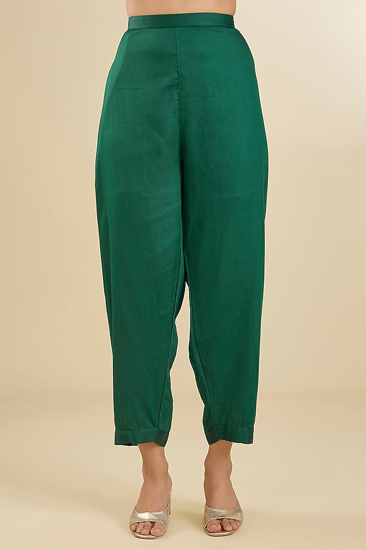 Bottle Green Chanderi Silk Sequins & Dabka Embroidered Kurta Set by Baidehi at Pernia's Pop Up Shop