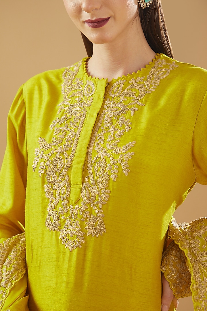 Mustard Dupion Silk Embroidered Kurta Set by Baidehi at Pernia's Pop Up Shop