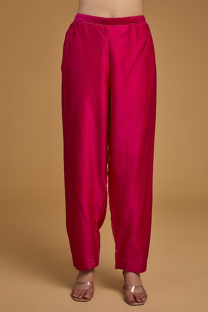 Fuchsia Pink Chanderi Sequins Embroidered Kurta Set by Baidehi at Pernia's Pop Up Shop