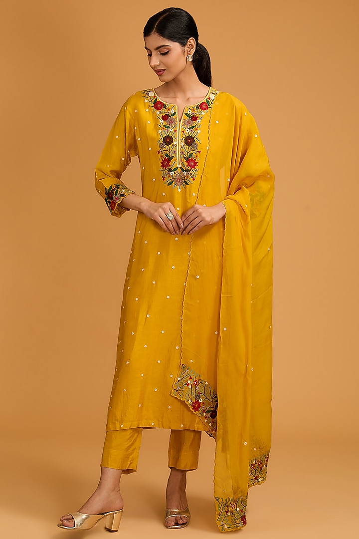 Mustard Yellow Bamberg Silk Floral Embroidered Straight Kurta Set by Baidehi at Pernia's Pop Up Shop