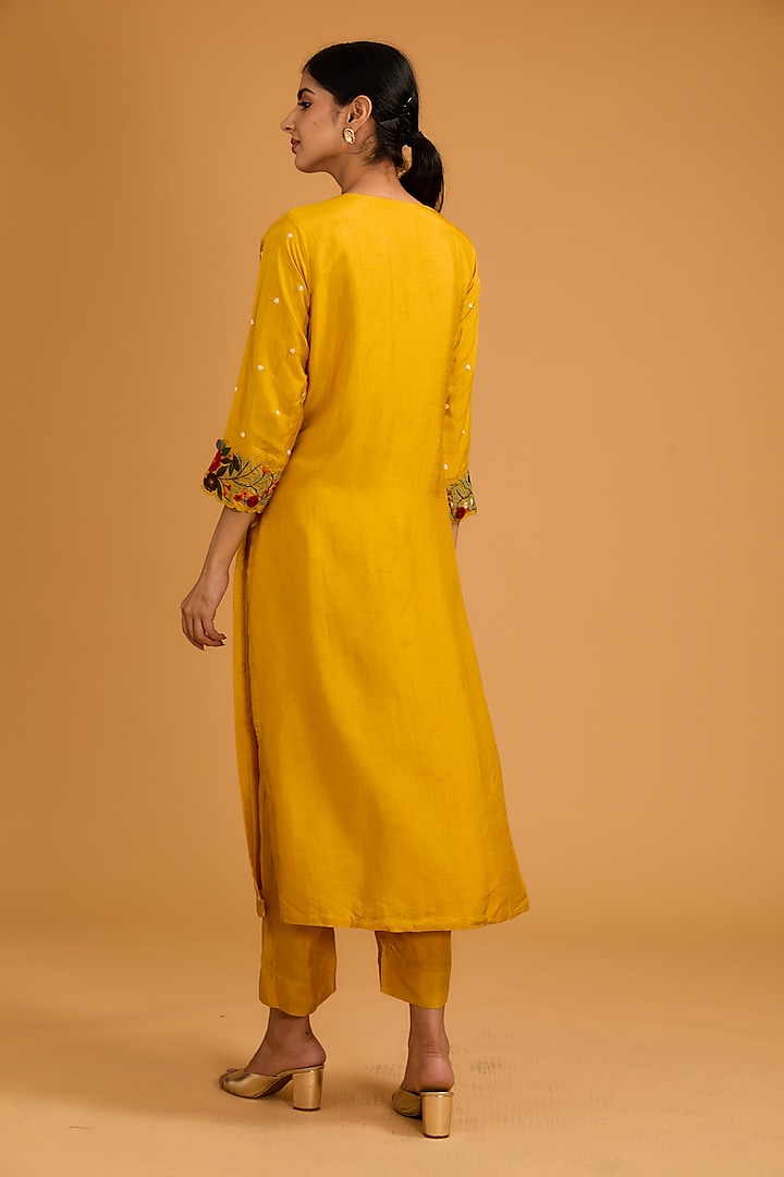 Mustard Yellow Bamberg Silk Floral Embroidered Straight Kurta Set by Baidehi at Pernia's Pop Up Shop