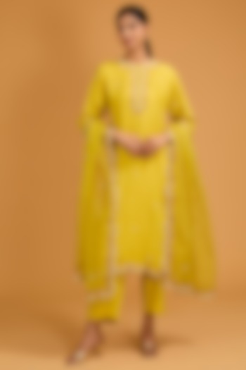 Yellow Dola Silk Zari Embroidered Straight Kurta Set by Baidehi at Pernia's Pop Up Shop